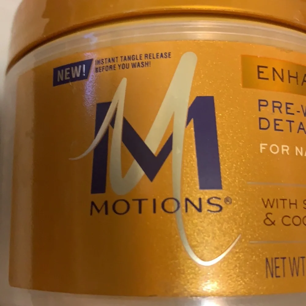 MOTIONS ENHANCE & DEFINE PREWASH DETANGLING BUTTER